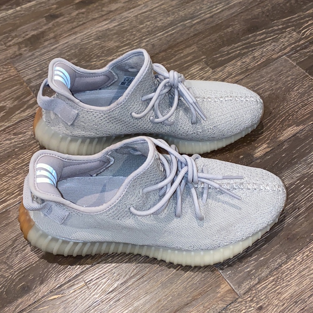 Yeezy Boost Box - Picture 2 of 4